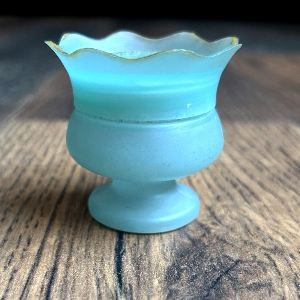 Vintage Coty Emeraude or Imprevu Blue Opaline Milk Glass Creme De Perfume Empty